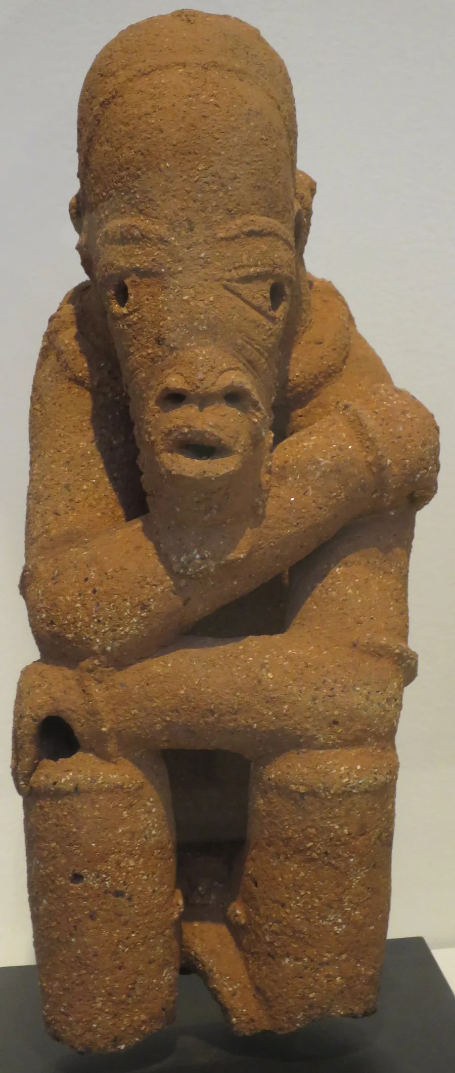 Nok Culture — Kneeling figure, Nok culture, terracotta, Honolulu Museum of Art, 8348.1
