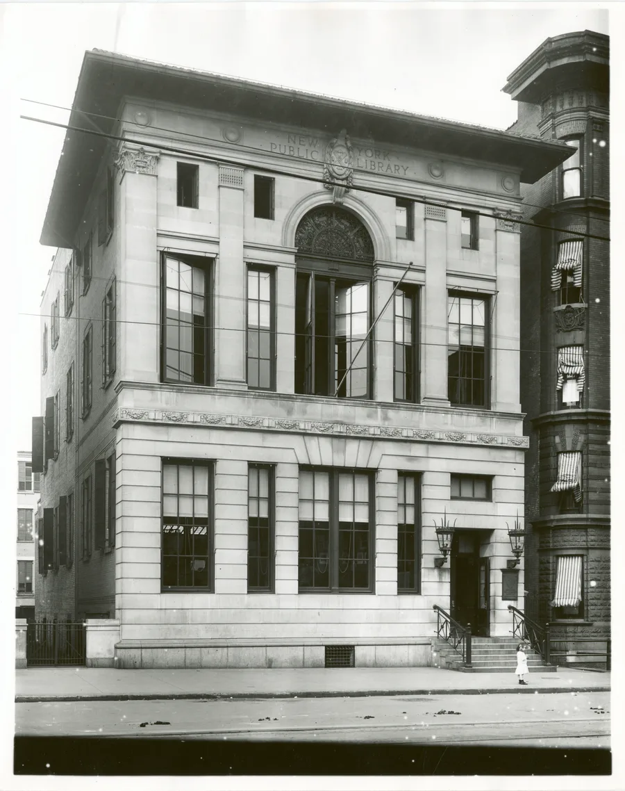 Schomburg Center for Research in Black Culture, photograph, 1915
